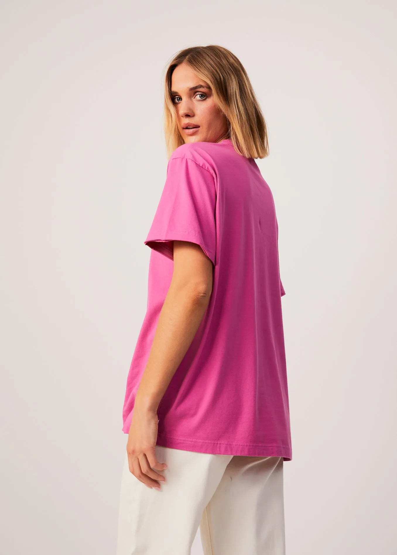 AFENDS Womens Digital Holiday - Oversized Floral T-Shirt - Bubblegum