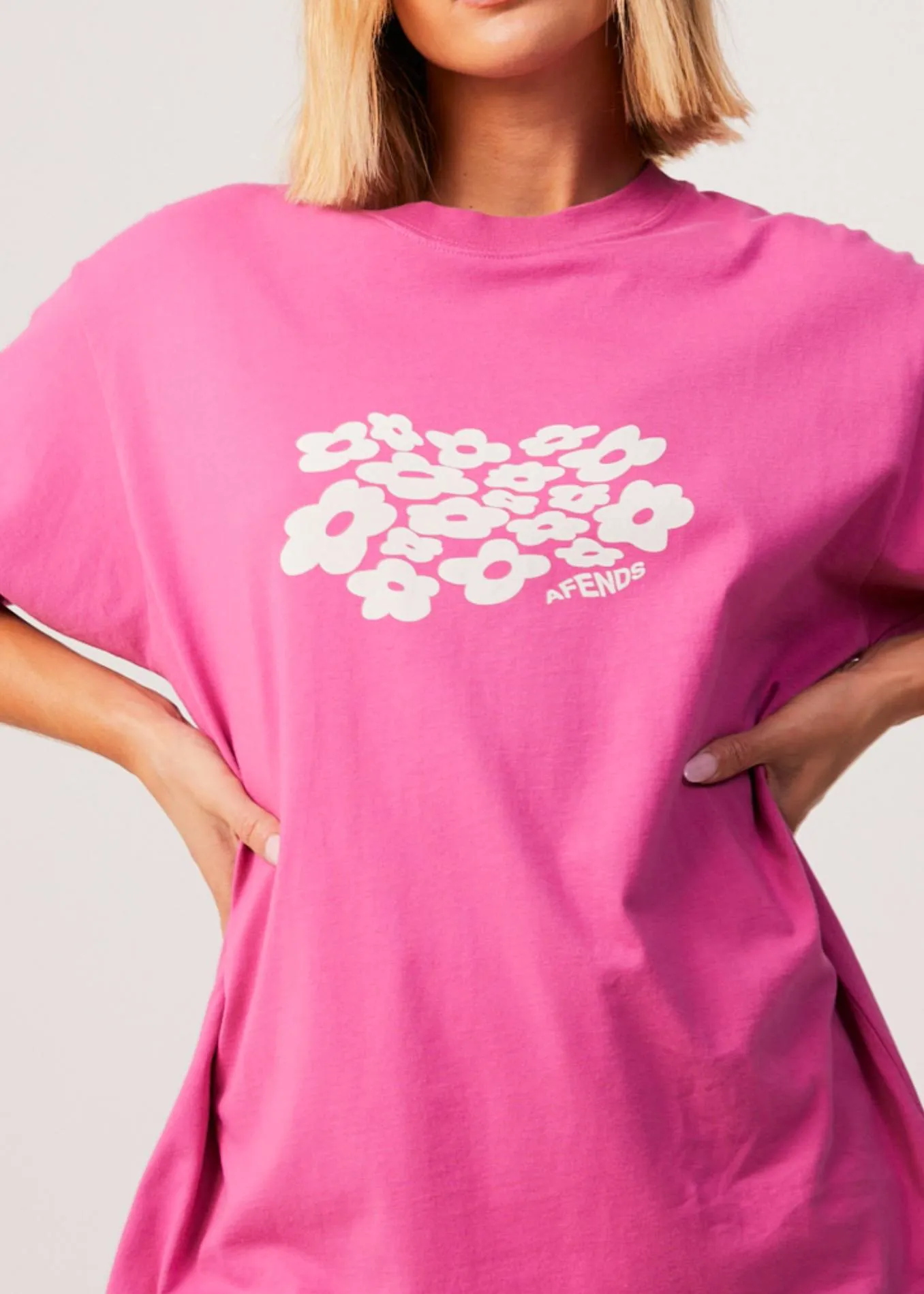 AFENDS Womens Digital Holiday - Oversized Floral T-Shirt - Bubblegum