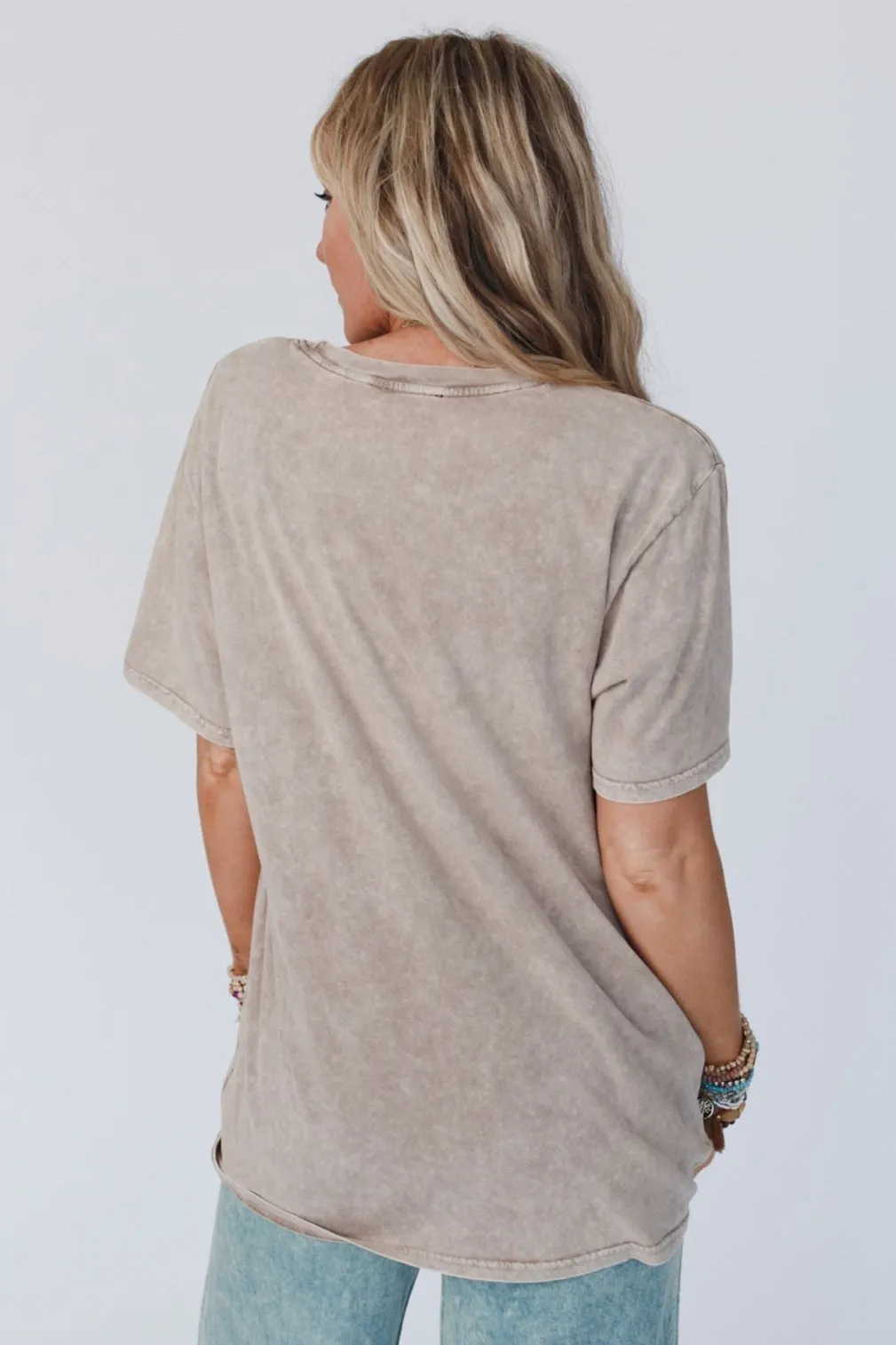 Fly Free Graphic Tee - Mocha