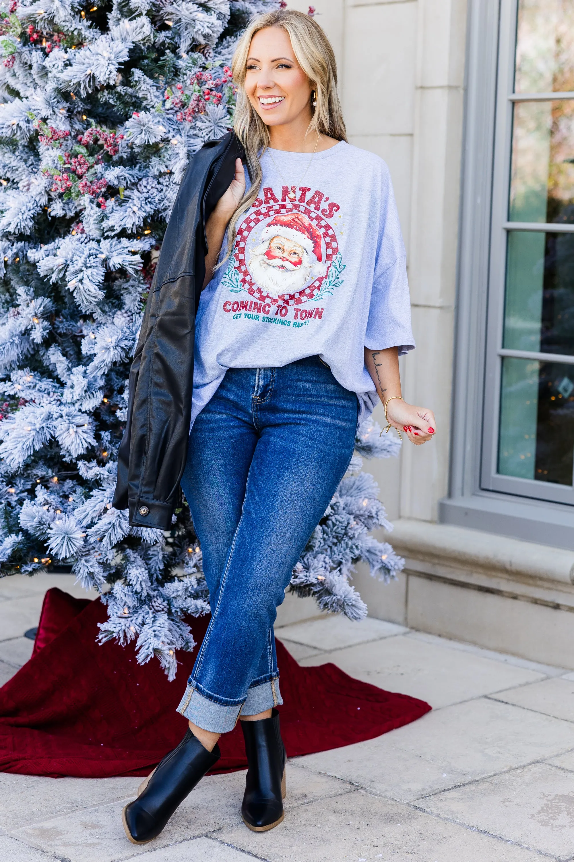 Santa's Coming to Town Boyfriend Tee, Heather Gray